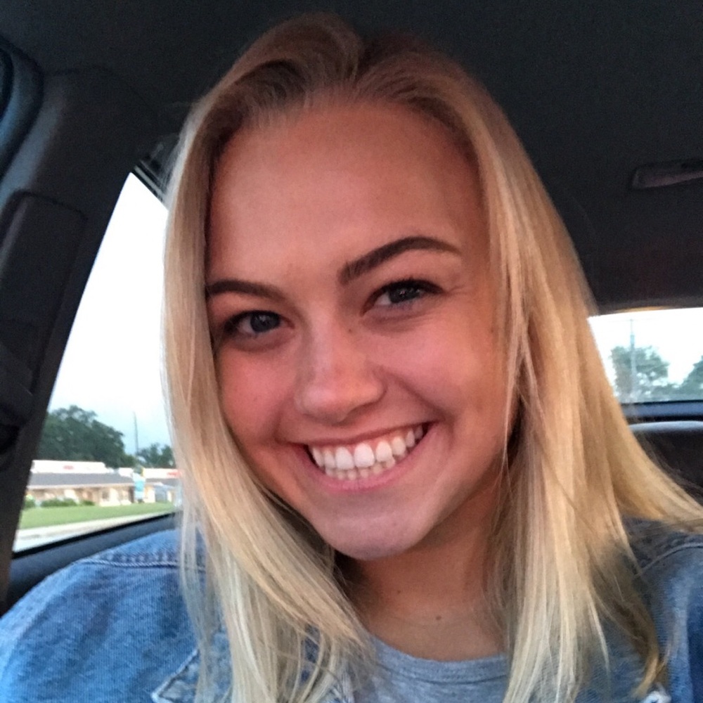 Meet your Posher, Corinne